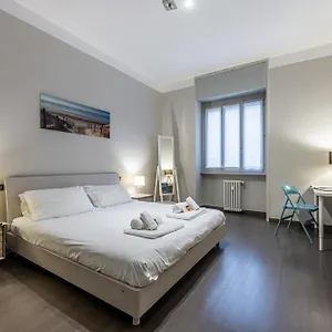  Apartment Sant' Ambrogio Flat Italien